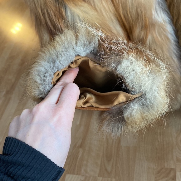 RARE Vintage Alaskan Fox Fur Jacket - Picture 7 of 16